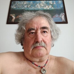Uomo 70 anni di Montebelluna bianco