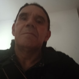 Uomo 57 anni di Lucca bianco