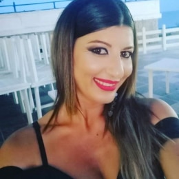 donna velletri fisico normale 32 anni bianca