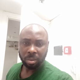 Uomo africano di Bologna 23 anni e fisicamente magro