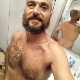 Uomo 42 anni di Napoli bianco