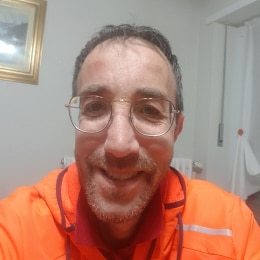 Uomo 52 anni corporatura robusta italiano di Ischia
