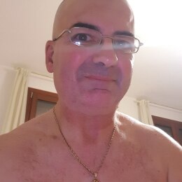 Uomo 51 anni corporatura normale italiano di Ischia