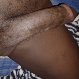 Uomo 35 anni corporatura normale africano di Imola